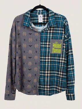Disney Parks The Haunted Mansion Split Flannel Button Up Shirt Size XL Like New